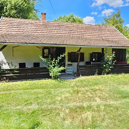 Апартаменты Birsalmafa Vendeghaz Bajansenye